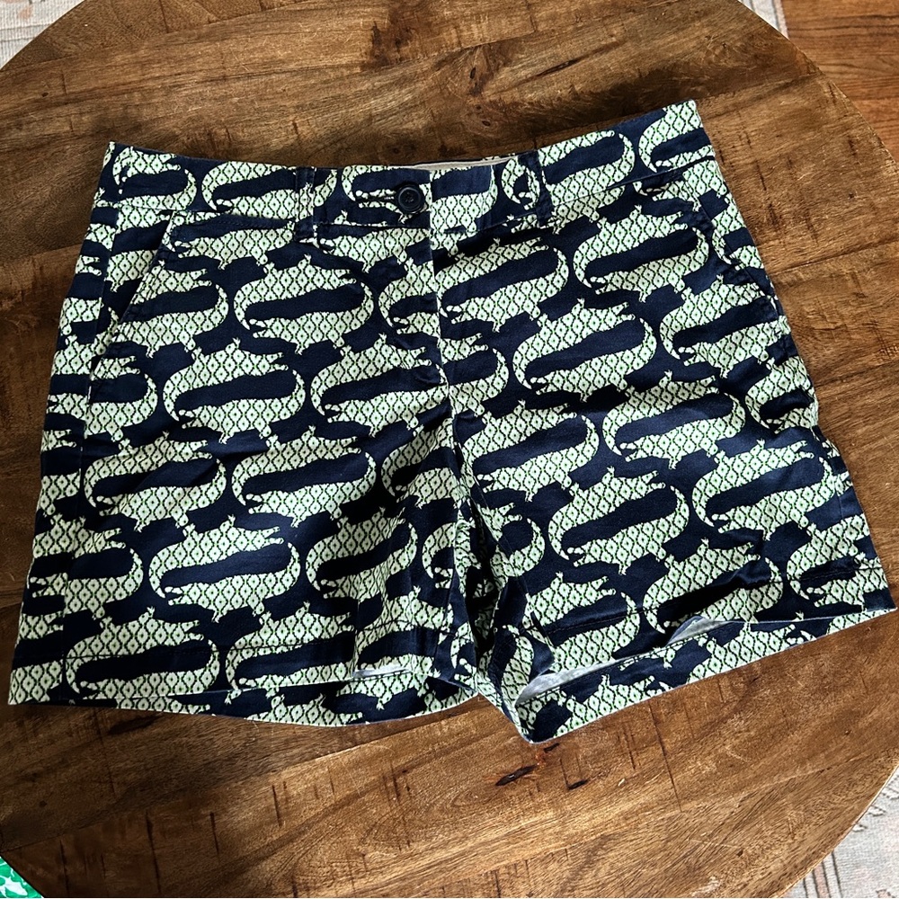 Women’s Crown and Ivey shorts